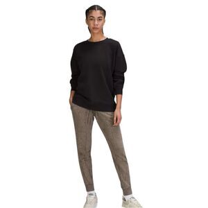 Lululemon Warm Up Jogger 7/8 Length in Thread Dye Rover Black